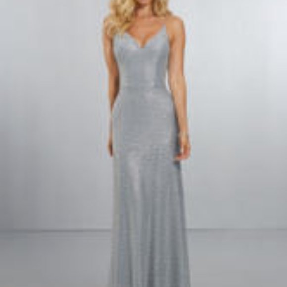 FORMAL DRESS - Picture 2 of 3